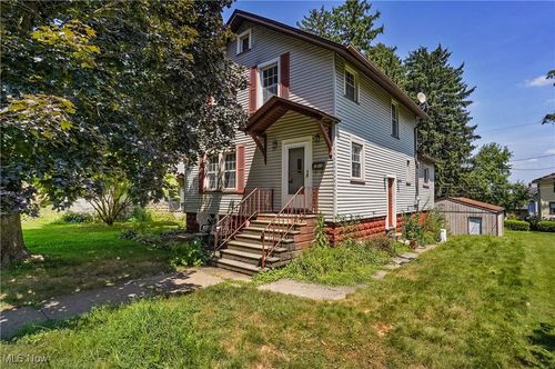 1511 Cullinan Ave, Masury, OH, 44438-1531 | Card Image