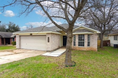 121 Winecup Path, Cedar Creek, TX, 78612 | Card Image