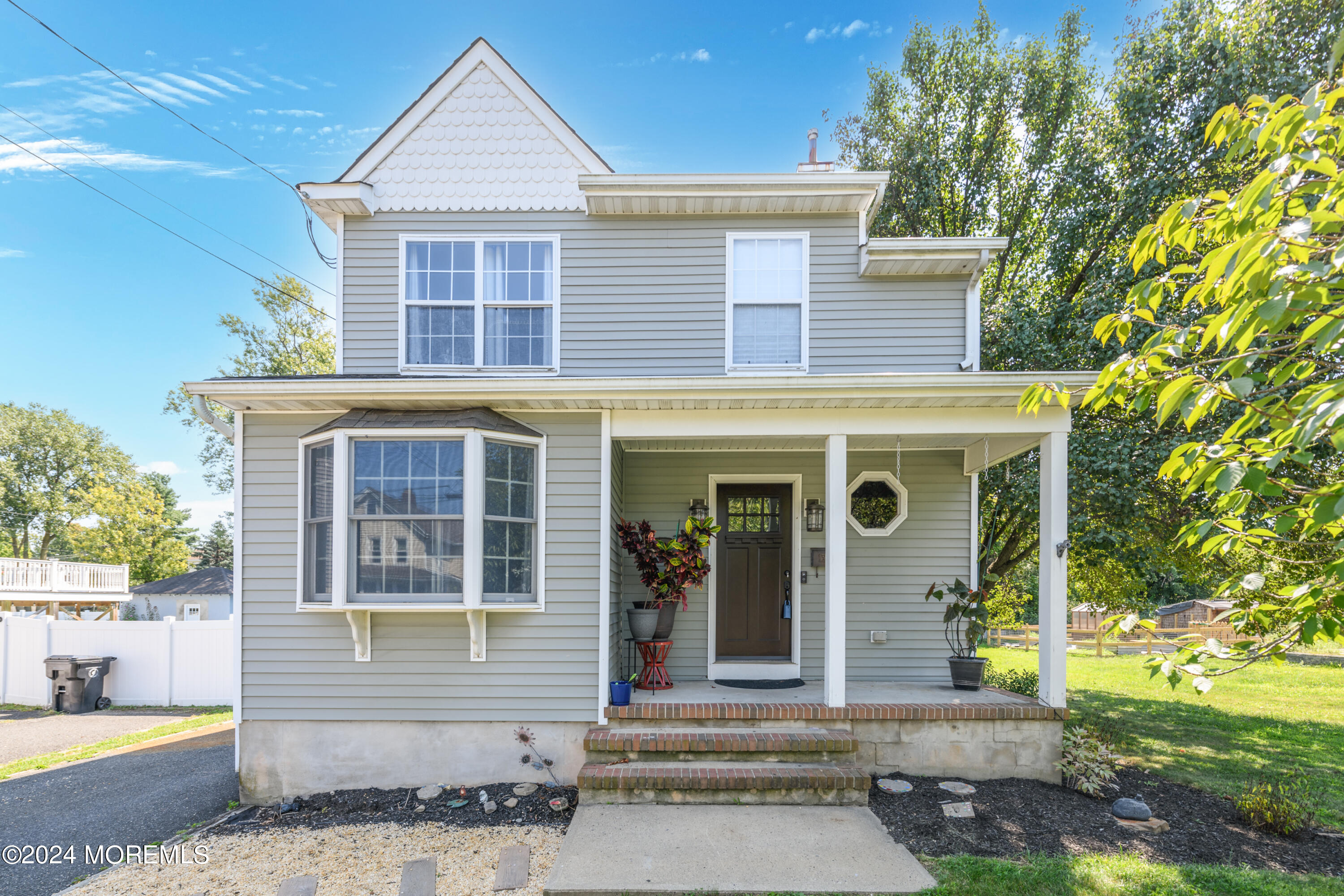 Main St, Belford, NJ 07718