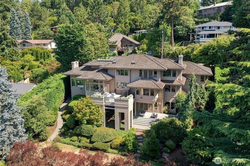 4715 81st Ave Se, Mercer Island, WA, 98040-4343 | Card Image