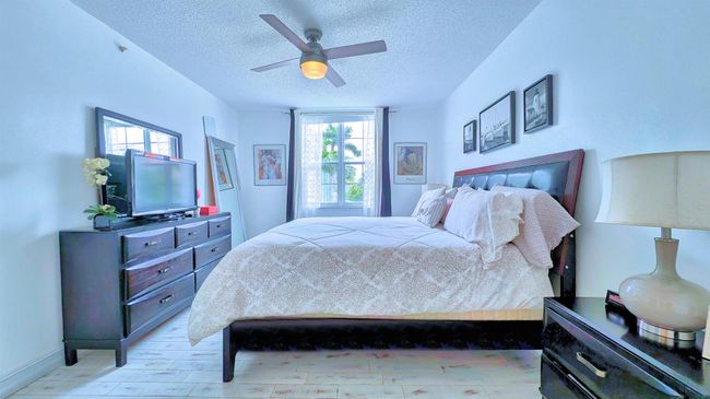 APT-203 - 720 S Sapodilla Ave, Condo with 1 bedrooms, 1 bathrooms and null parking in West Palm Beach FL | Image 15