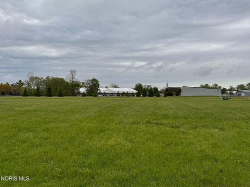 901 Stonehedge Dr, Bryan, OH, 43506-9077 | Card Image