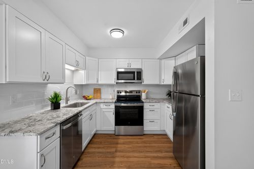 5604 H Falls Of Neuse Road, Raleigh, NC, 27609 | Card Image