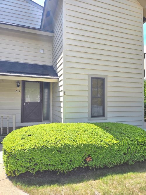 614 Dunham Rd, Gurnee, IL, 60031-3107 | Card Image