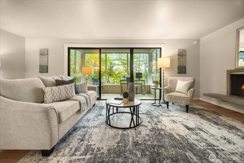 103-5101 Ne 55th St, Seattle, WA, 98105-2874 | Card Image