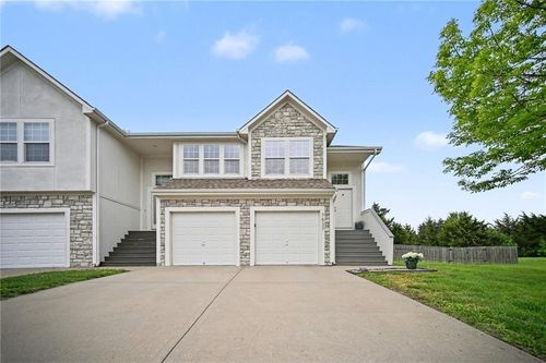 7537 Mccoy Street, Shawnee, KS, 66227 | Card Image