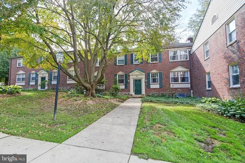 112-500 E Lancaster Ave, WAYNE, PA, 19087-5017 | Card Image