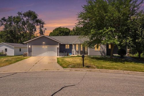 416 Stoneridge Ter, Deforest, WI, 53532-1100 | Card Image