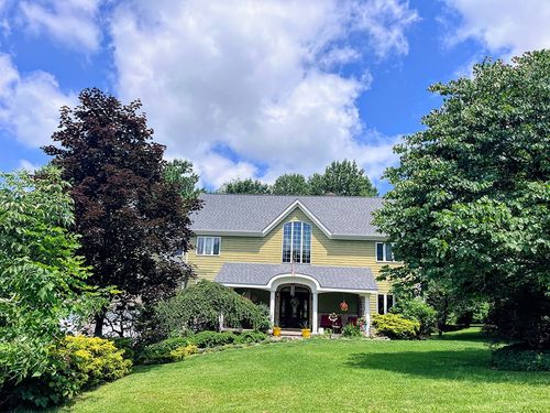 393 Heritage Run, Indiana, PA, 15701-2453 | Card Image