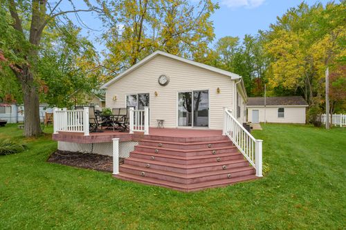 65605 Front St, Bangor, MI, 49013-9816 | Card Image