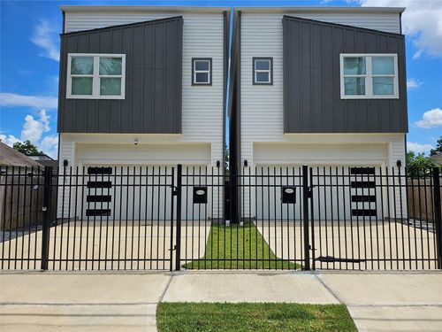 1510 Weiss St, Houston, TX, 77009-4153 | Card Image