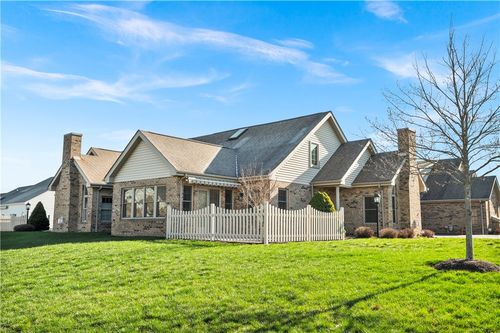 7016 Berringer Ct, Coraopolis, PA, 15108-9456 | Card Image