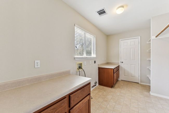 3998 Lord Byron Cir, House other with 4 bedrooms, 4 bathrooms and 6 parking in Round Rock TX | Image 29