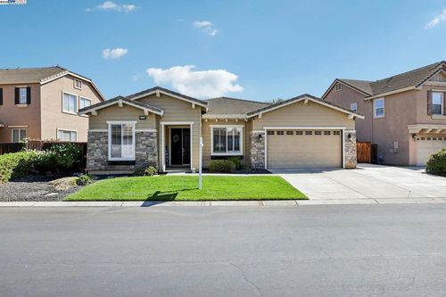 5672 Arcadia Cir, Discovery Bay, CA, 94505-2615 | Card Image