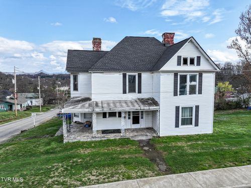 301 S Irish St, Greeneville, TN, 37743-4935 | Card Image