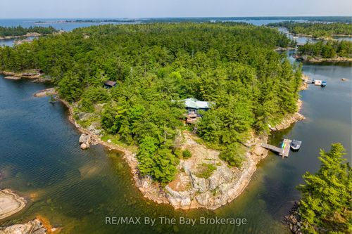 12 Is 3900 Georgian Bay N/A, Georgian Bay, ON, L0K1S0 | Card Image