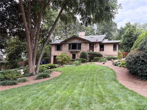 654 Upton Rd Nw, atlanta, GA, 30318-2524 | Card Image