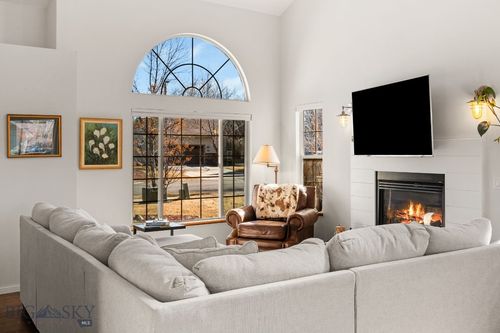 211 Sanders Ave, Bozeman, MT, 59718-6274 | Card Image