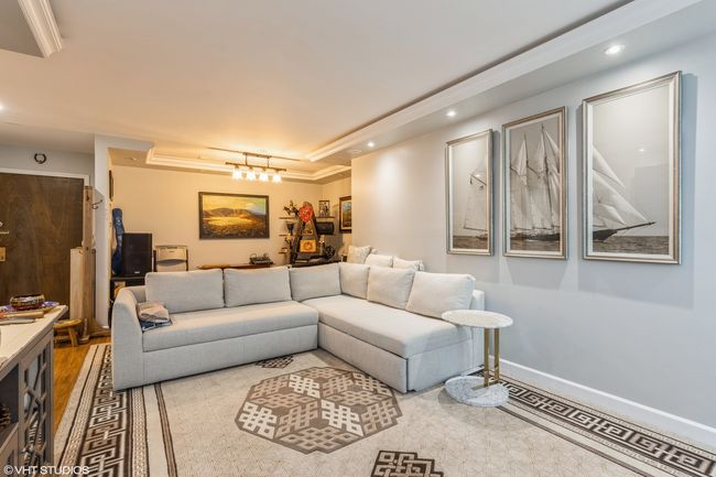 APT-103 - 4900 Foster St, Condo with 1 bedrooms, 1 bathrooms and 29 parking in Skokie IL | Image 4