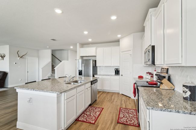 402 Devnet Fld, House other with 4 bedrooms, 3 bathrooms and null parking in Cibolo TX | Image 12