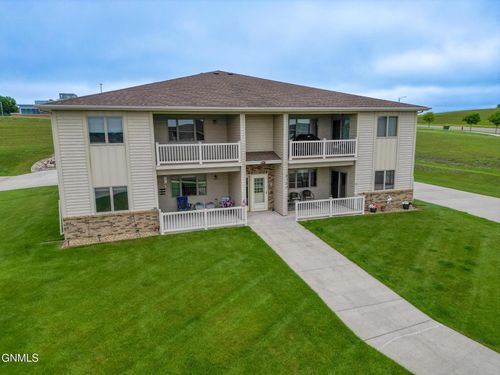4100 Coleman St, Bismarck, ND, 58503-1352 | Card Image
