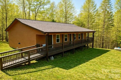 162 Sandstone Dr, Union Mills, NC, 28167-2009 | Card Image