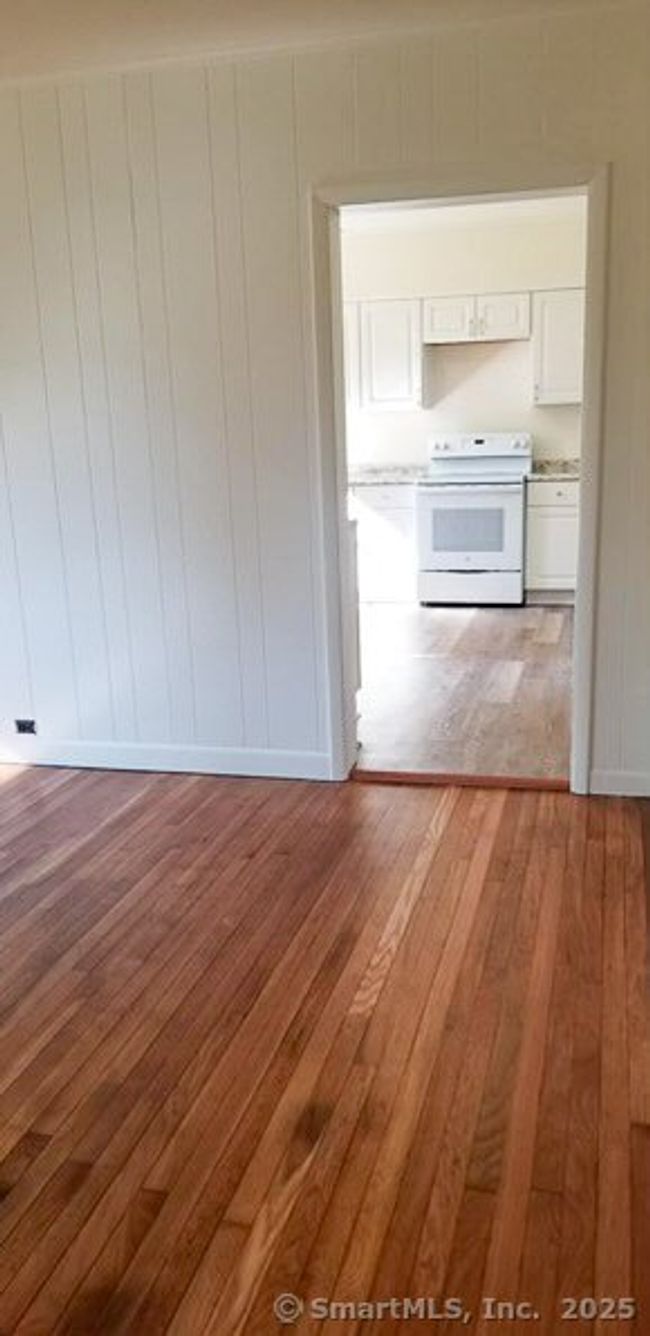 275 Prospect St, Home with 6 bedrooms, 3 bathrooms and 6 parking in Willimantic CT | Image 18
