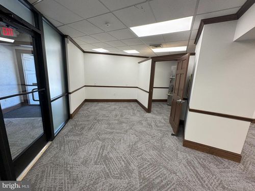 105-24 S 3rd St, OXFORD, PA, 19363-1603 | Card Image