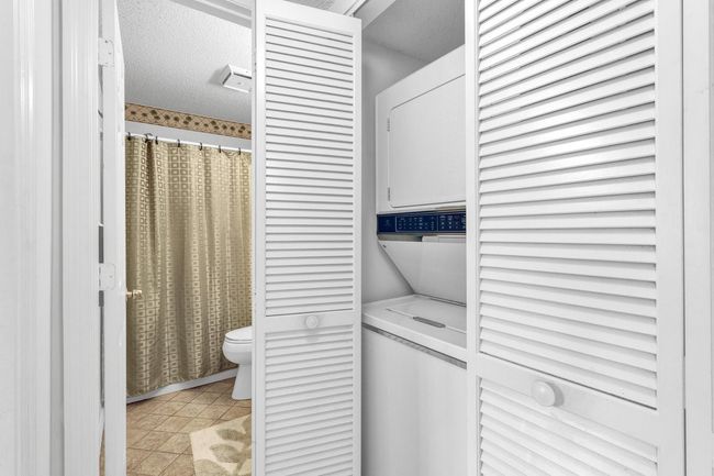 APT-1 - 9628 Riverside Dr, House attached with 2 bedrooms, 2 bathrooms and null parking in Sebastian FL | Image 22