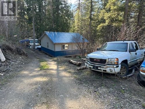 6601 Nixon Road, Appledale, BC, V0G2E0 | Card Image