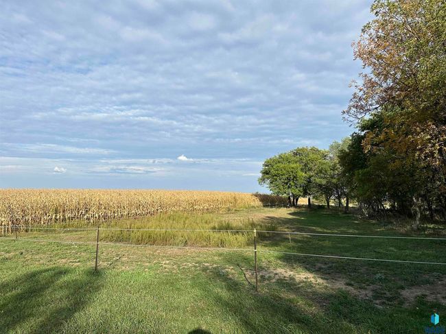 44415 Us Highway 18, House other with 3 bedrooms, 2 bathrooms and null parking in Freeman SD | Image 97