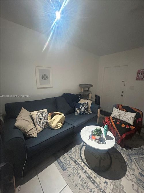 apt-4-1045 N Andrews Ave, Fort Lauderdale, FL, 33311-6272 | Card Image