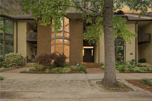 1213 Botetourt Gdns, Norfolk, VA, 23517-2201 | Card Image