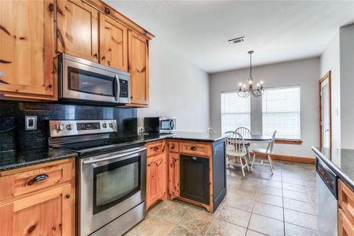 1209 Hickory Dr, Pilot Point, TX, 76258-3744 | Card Image