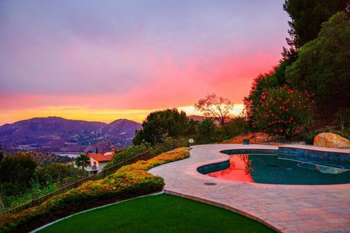 3295 Via Loma Vis, Escondido, CA, 92029-7219 | Card Image