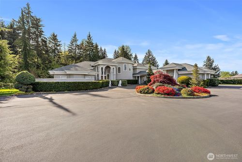 22022 131st Ave E, Graham, WA, 98338-7961 | Card Image