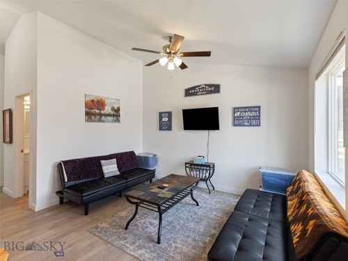 apt-b-407 Brookline St, Livingston, MT, 59047-3241 | Card Image