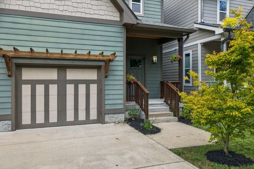 1203 Chester Ave, Nashville, TN, 37206-2223 | Card Image