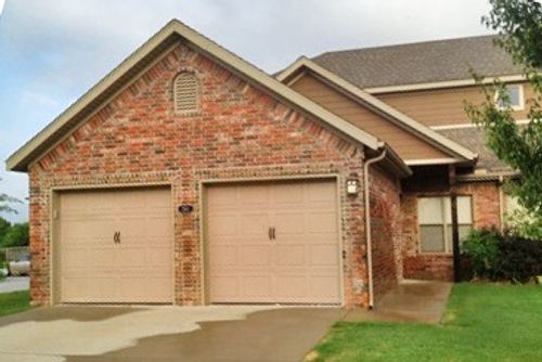 3164 W Montrail Pl, Fayetteville, AR, 72704-6235 | Card Image