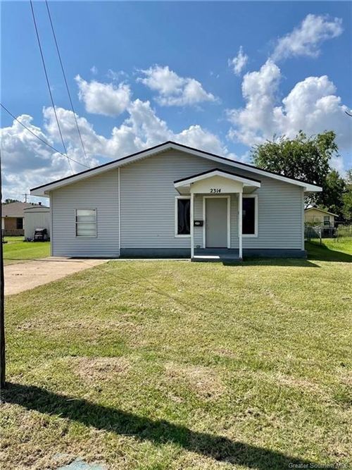 2314 2nd St, Lake Charles, LA, 70601-4804 | Card Image