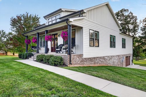 3323 Dobbins Pike, Portland, TN, 37148-5440 | Card Image