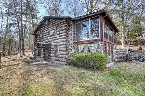 2305 Ridgecrest Cir, Hiawassee, GA, 30546-1558 | Card Image