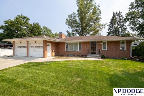 14631 Oak Ln, Waverly, NE, 68462-1550 | Card Image