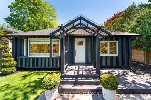 32 Farley Cir, Willow Beach, ON, L0E1S0 | Card Image