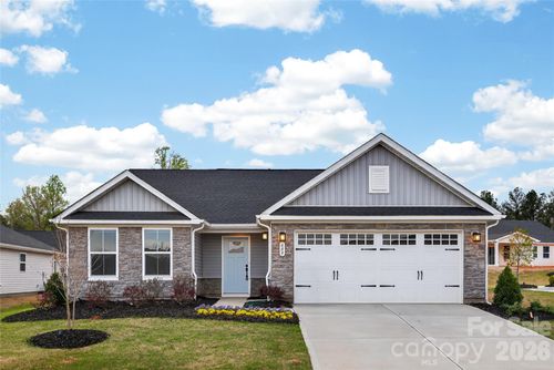 609 Nesbe St, Lancaster, SC, 29720-6143 | Card Image