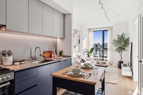 jn7-988 Harrison St, San Francisco, CA, 94107-1009 | Card Image