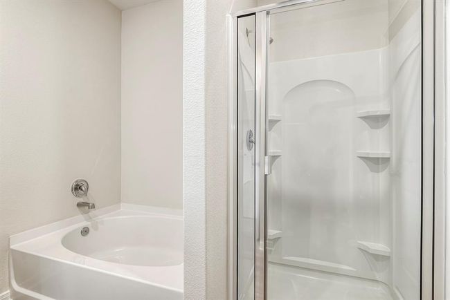 424 Light Summit Dr, House other with 3 bedrooms, 2 bathrooms and 2 parking in Katy TX | Image 6