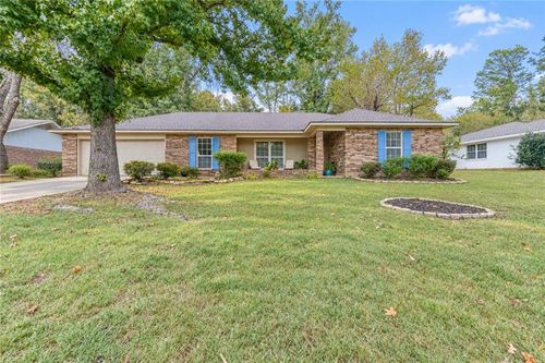 210 Fendler Pkwy, Pineville, LA, 71360-4728 | Card Image