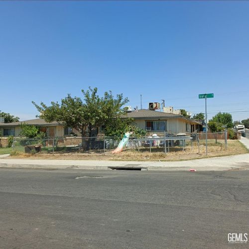 626 Irene St, Bakersfield, CA, 93305-3003 | Card Image