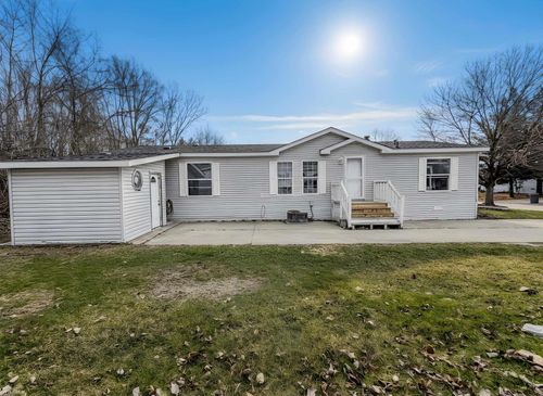 43705 Medea Drive, Clinton Charter Township, MI, 48036 | Card Image